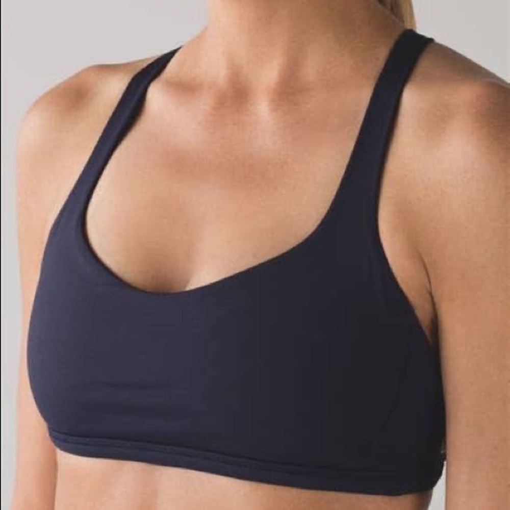 Lululemon Free to Be bra
